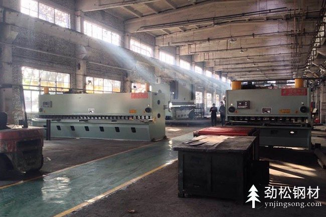 剪板折彎機